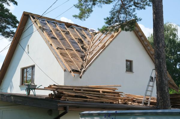Home Roof Replacement in Akron